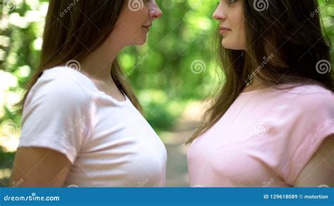 muschis lesbians Search